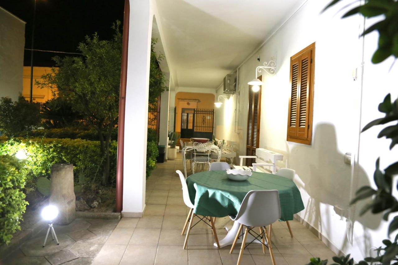 B&B Viro Campi Salentina Екстериор снимка